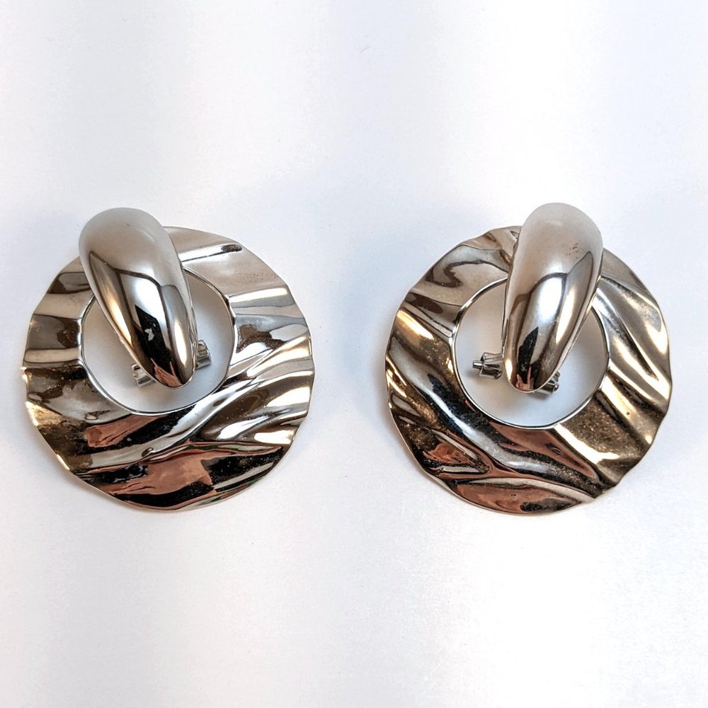 Vintage 80s 90s Wavy Textured Silver Metal Hoop Earrings Funky Modernist Y2K Y3K